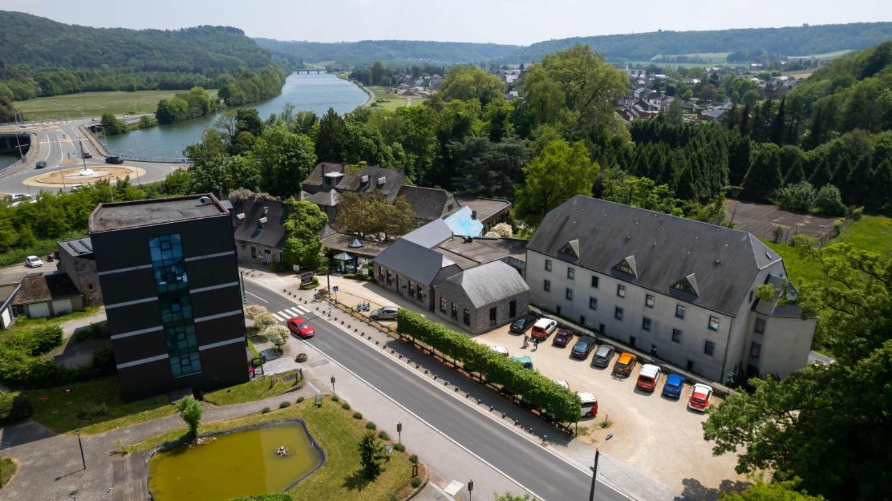 Hotel Les Jardins De La Molignee Dinant Exterior foto