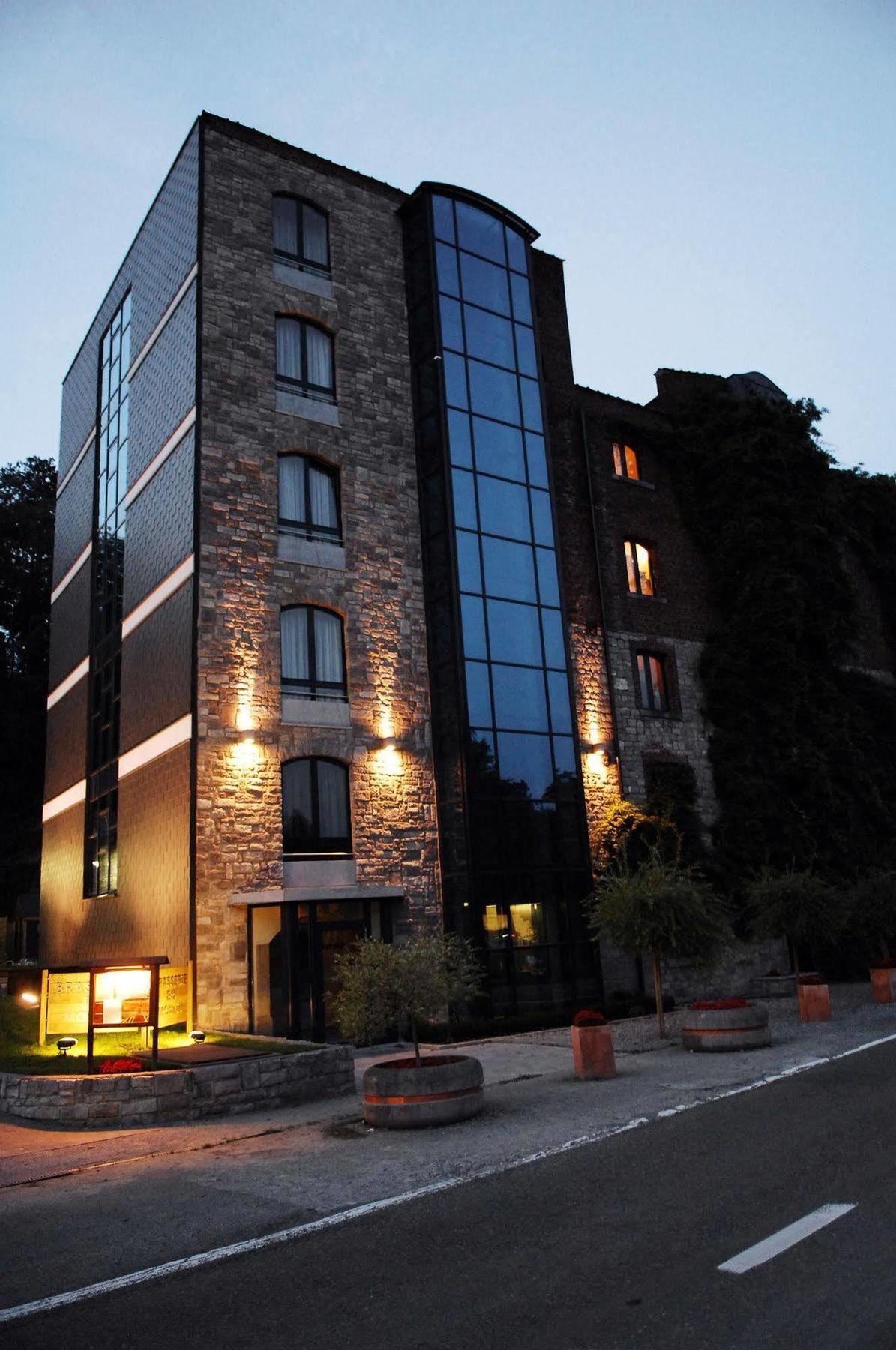 Hotel Les Jardins De La Molignee Dinant Exterior foto